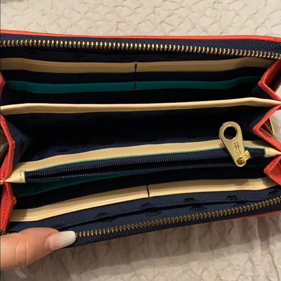 wallet - Picture 2 of 3